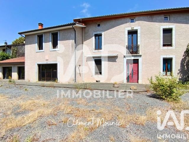 Maison 10 pièces 262 m²