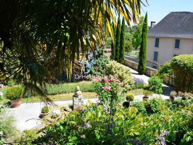 Maison 10 pièces 267 m²