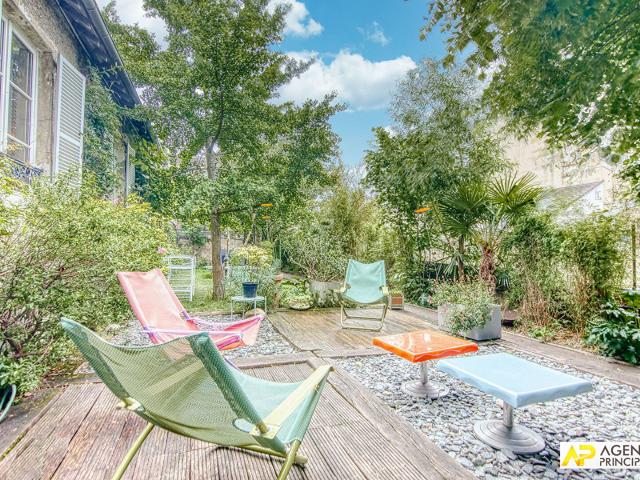 Maison 10 pièces 264 m²