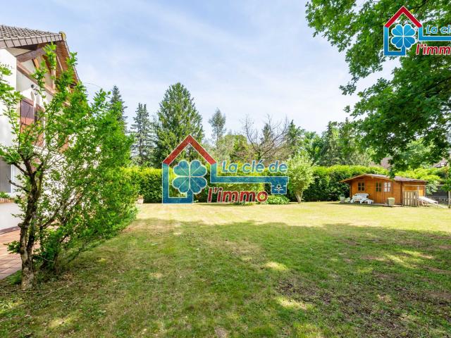 Maison 10 pièces 264 m²