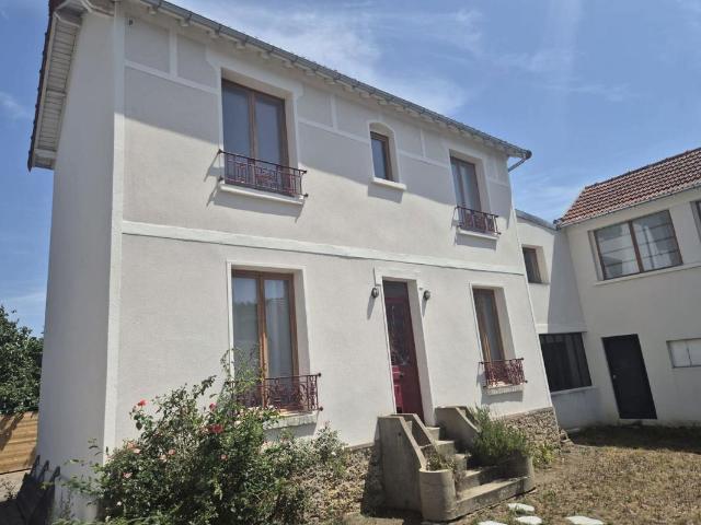 Maison 10 pièces 265 m²