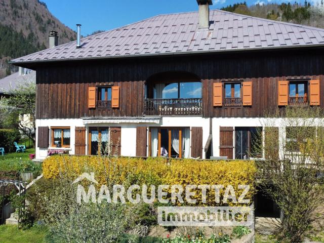 Maison 10 pièces 265 m²