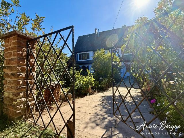 Maison 10 pièces 265 m²