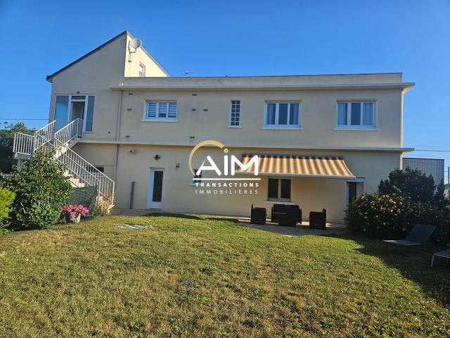 Maison 10 pièces 265 m²