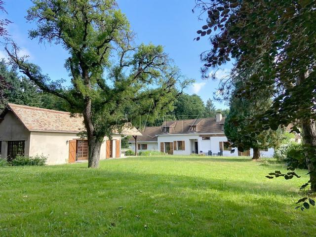 Maison 10 pièces 266 m²