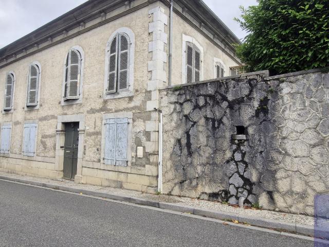Maison 10 pièces 266 m²