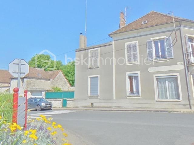 Maison 10 pièces 269 m²