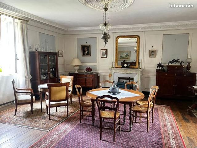 Maison 10 pièces 269 m²