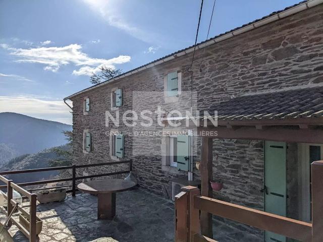 Maison 10 pièces 269 m²