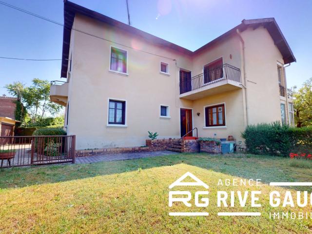 Maison 10 pièces 270 m²