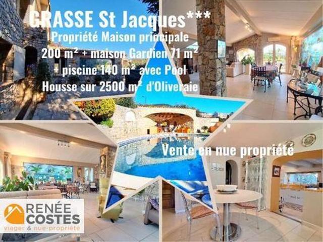 Maison 10 pièces 271 m²