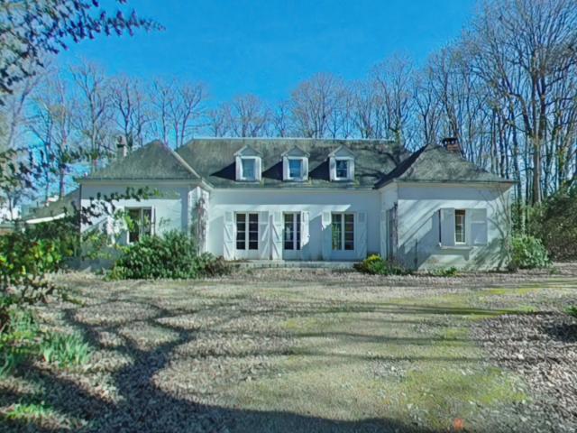 Maison 10 pièces 271 m²