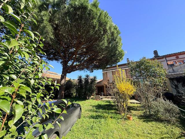 Maison 10 pièces 272 m²