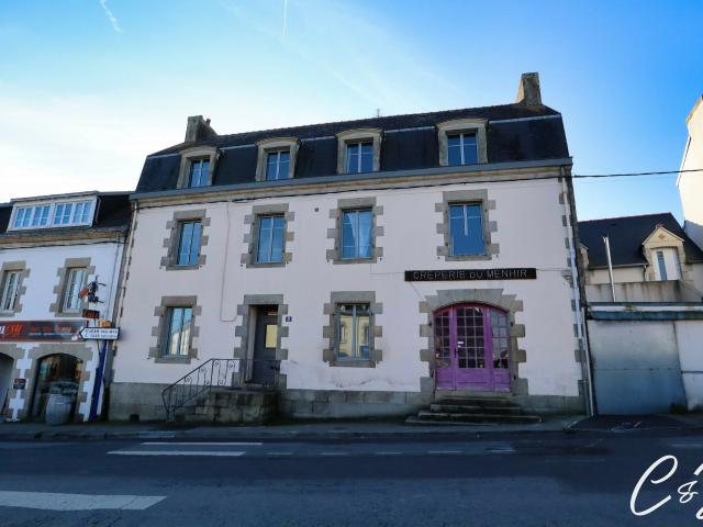 Maison 10 pièces 272 m²