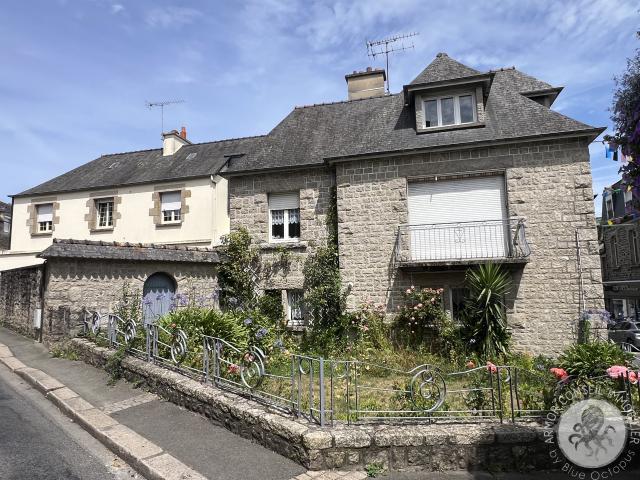Maison 10 pièces 277 m²