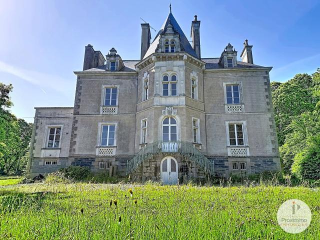 Maison 10 pièces 274 m²
