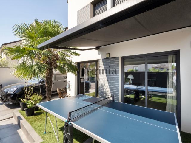 Maison 10 pièces 275 m²