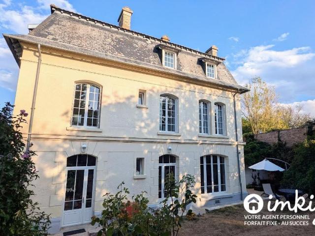 Maison 10 pièces 275 m²