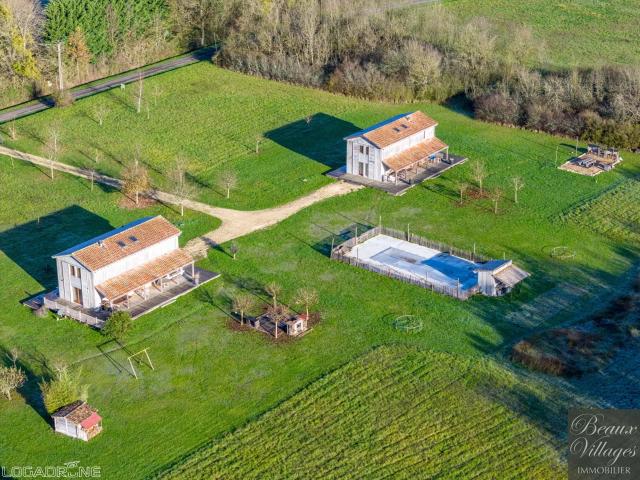Maison 10 pièces 275 m²