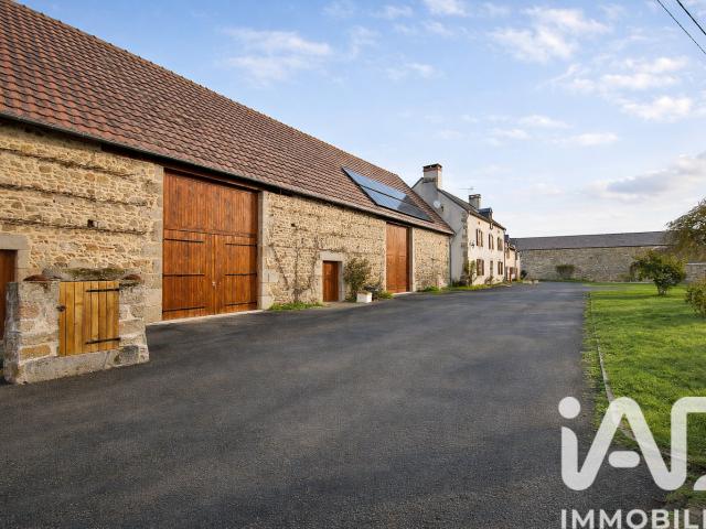 Maison 10 pièces 278 m²