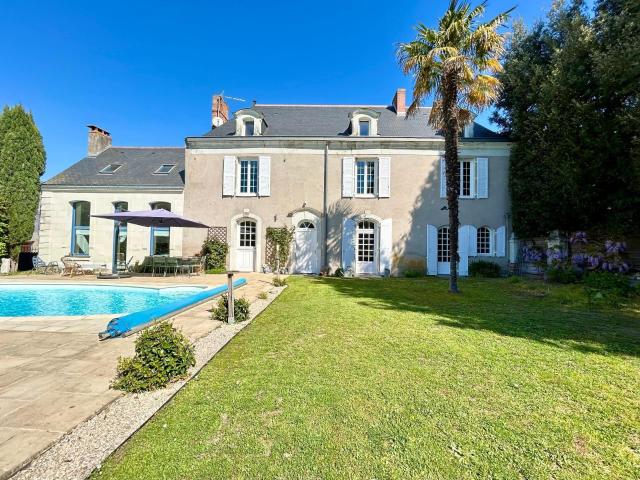 Maison 10 pièces 278 m²