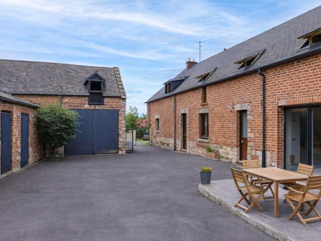 Maison 10 pièces 278 m²