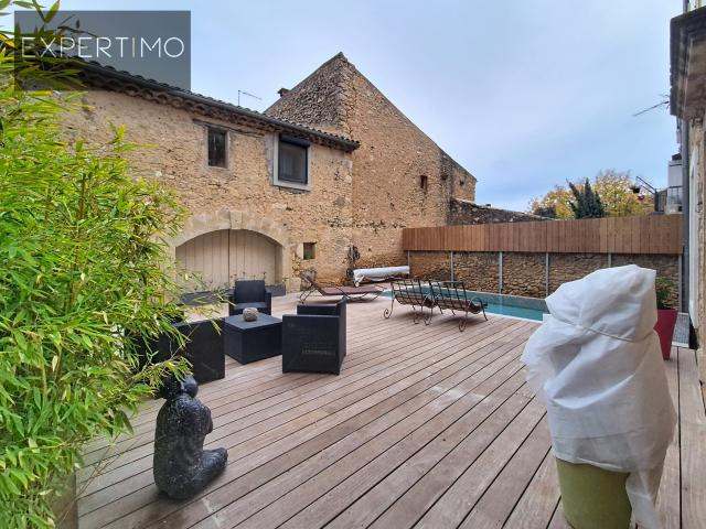 Maison 10 pièces 278 m²