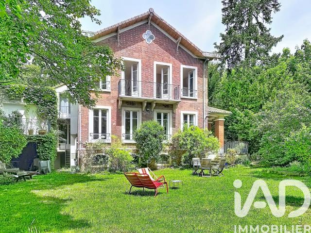 Maison 10 pièces 279 m²