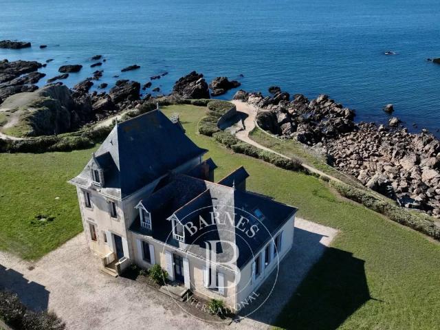 Maison 10 pièces 280 m²