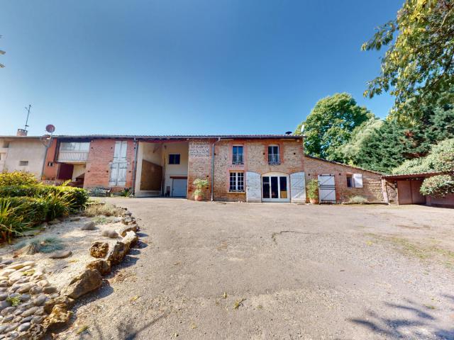 Maison 10 pièces 280 m²