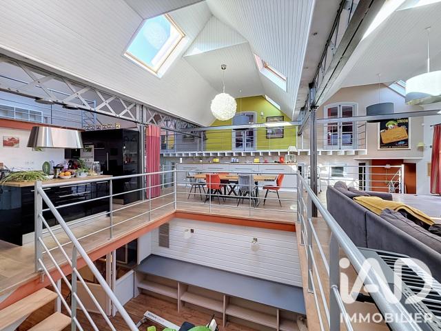 Maison 10 pièces 280 m²