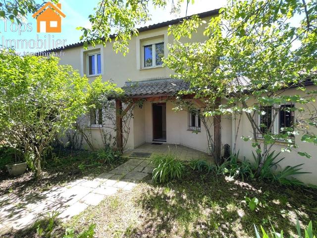 Maison 10 pièces 280 m²