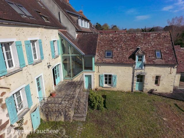 Maison 10 pièces 280 m²