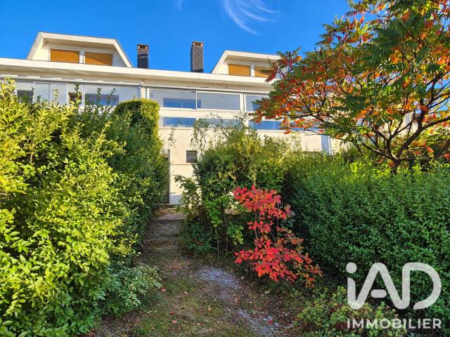 Maison 10 pièces 280 m²