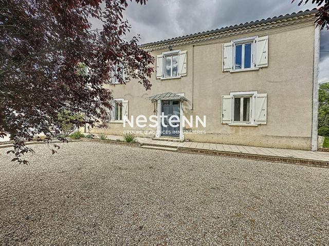 Maison 10 pièces 280 m²