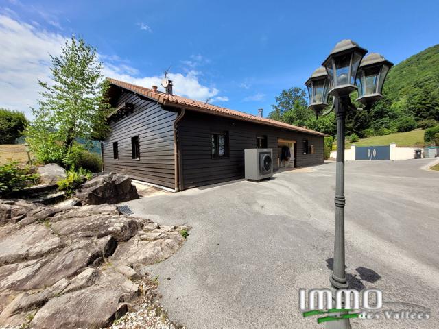 Maison 10 pièces 280 m²