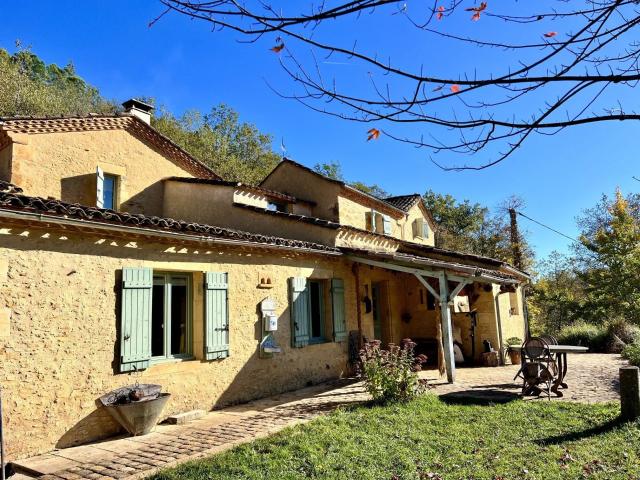 Maison 10 pièces 280 m²