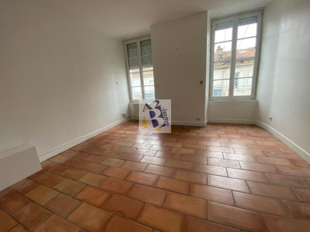Maison 10 pièces 280 m²
