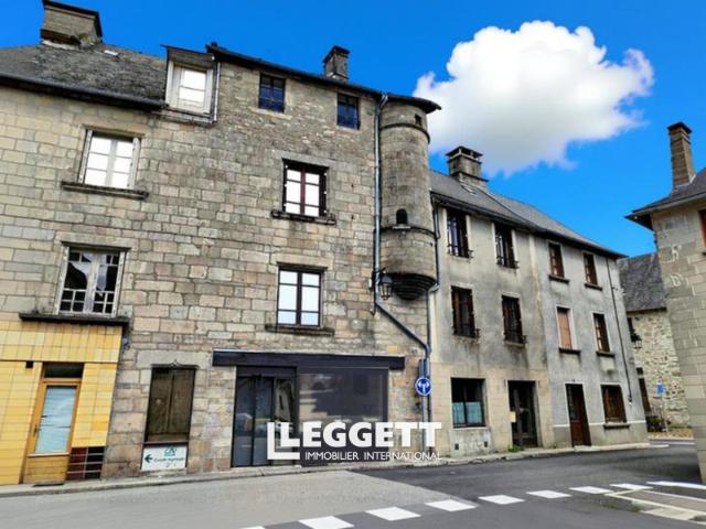 Maison 10 pièces 281 m²