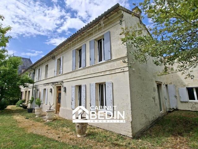 Maison 10 pièces 282 m²