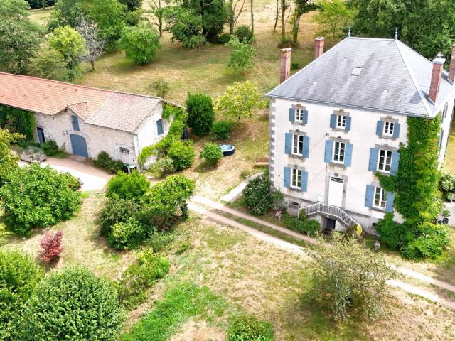 Maison 10 pièces 282 m²