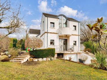 Maison 10 pièces 287 m²