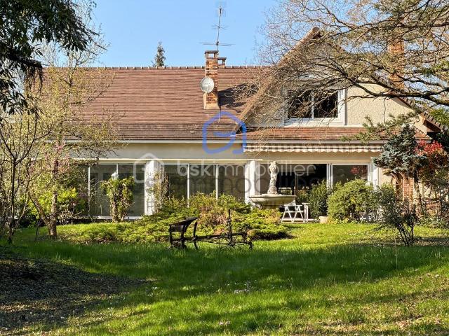 Maison 10 pièces 284 m²
