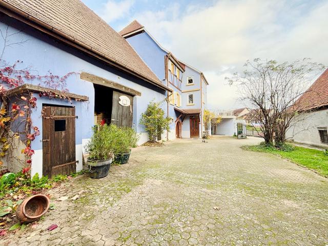 Maison 10 pièces 234 m²