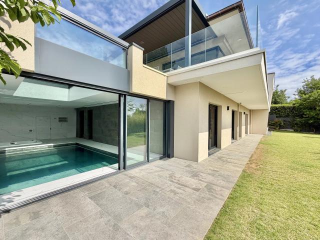 Maison 10 pièces 285 m²