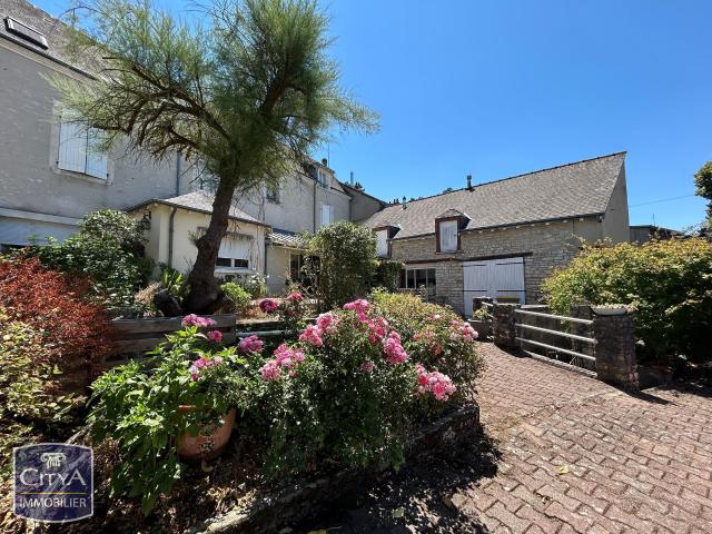 Maison 10 pièces 285 m²