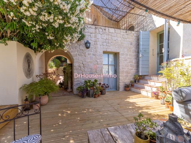 Maison 10 pièces 286 m²