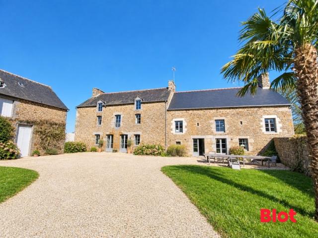 Maison 10 pièces 289 m²