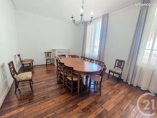 Maison 10 pièces 289 m²