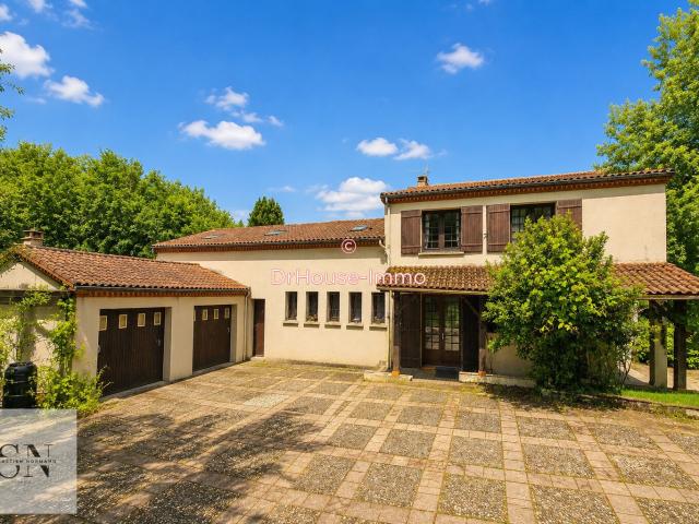 Maison 10 pièces 289 m²